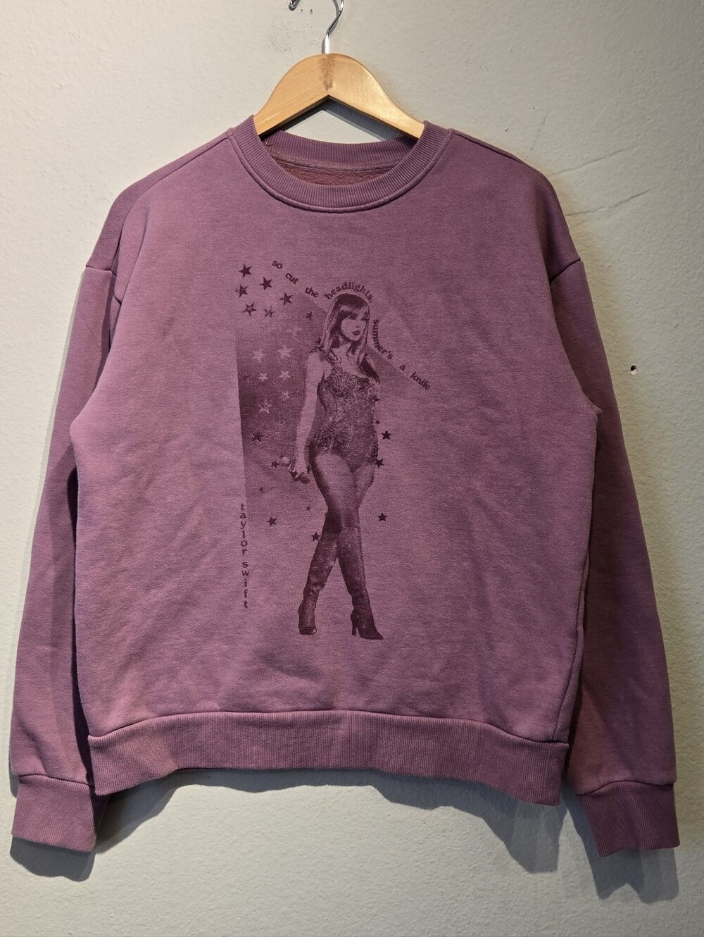 Taylor Swift Lover Cruel Summer Tour Crewneck Sweatshirt Size M Mauve Purple
